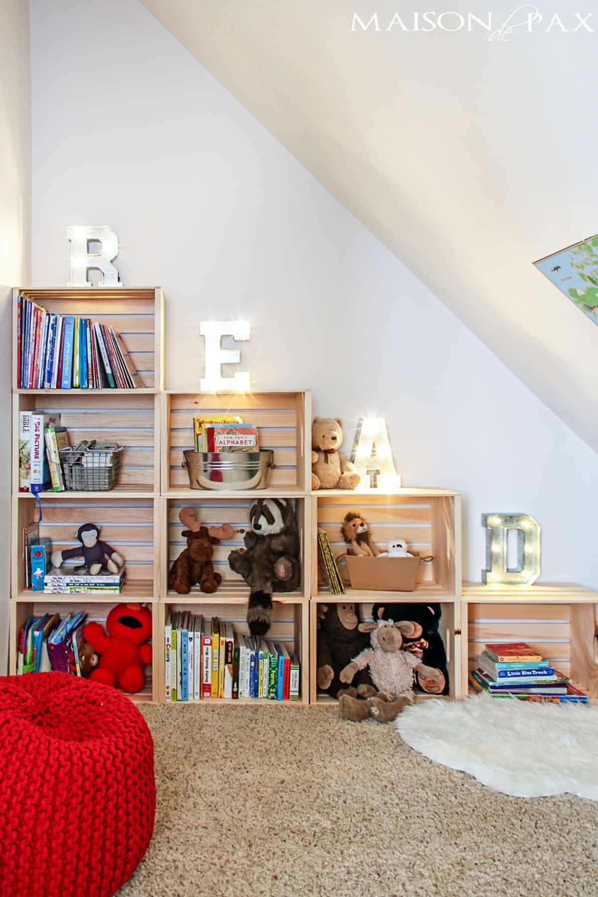 DIY Kid’s Bookshelves in Playroom