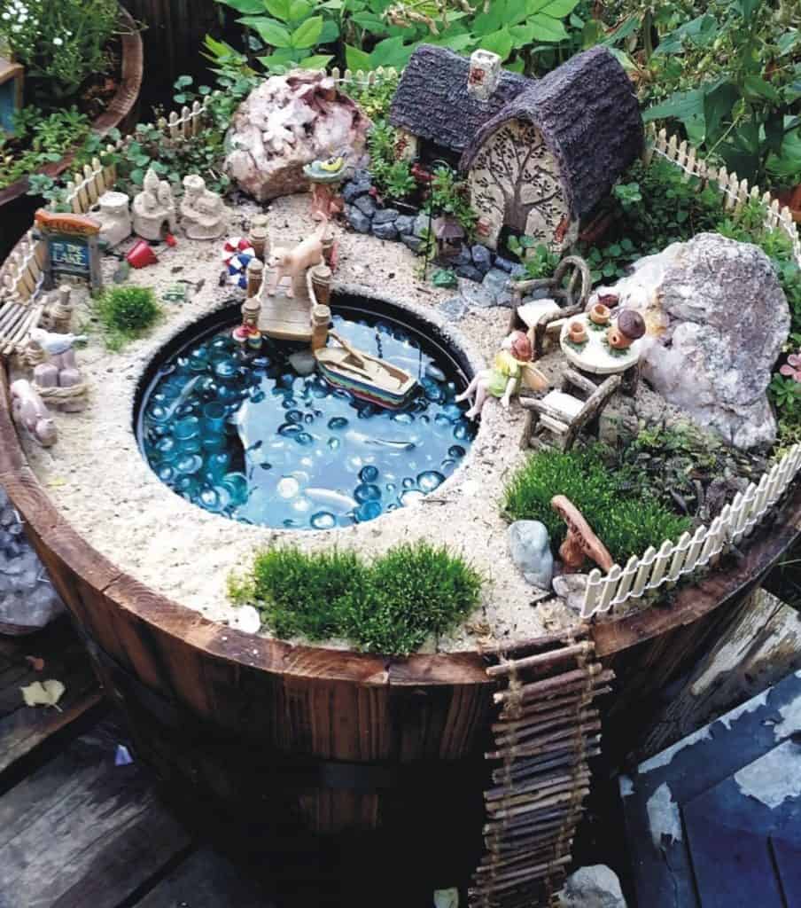 Mini Fairy Lakeside House
