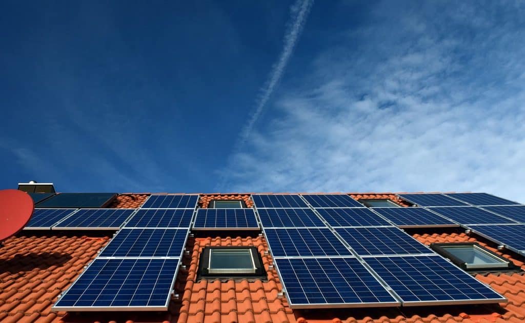 5 Reasons Why You Should Consider Going Solar