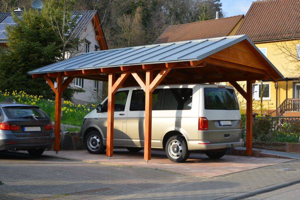 What Are the Advantages of a Single Carport
