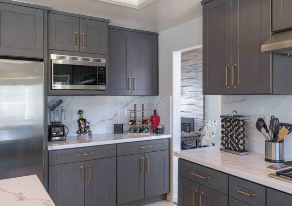 What to Consider When Purchasing Distressed Kitchen Cabinets