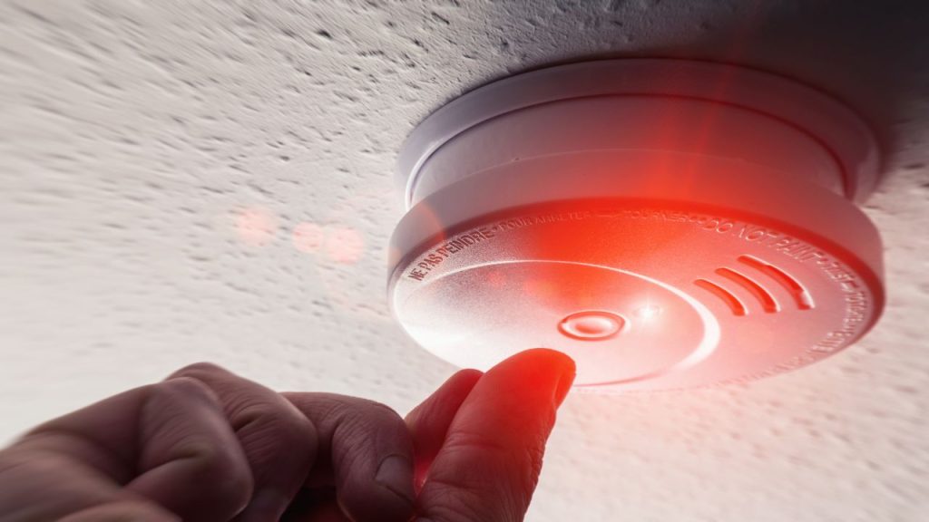 Causes of Smoke Alarms Triggered by Humidifiers