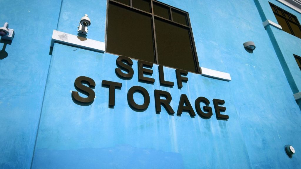 Rent a self-storage unit