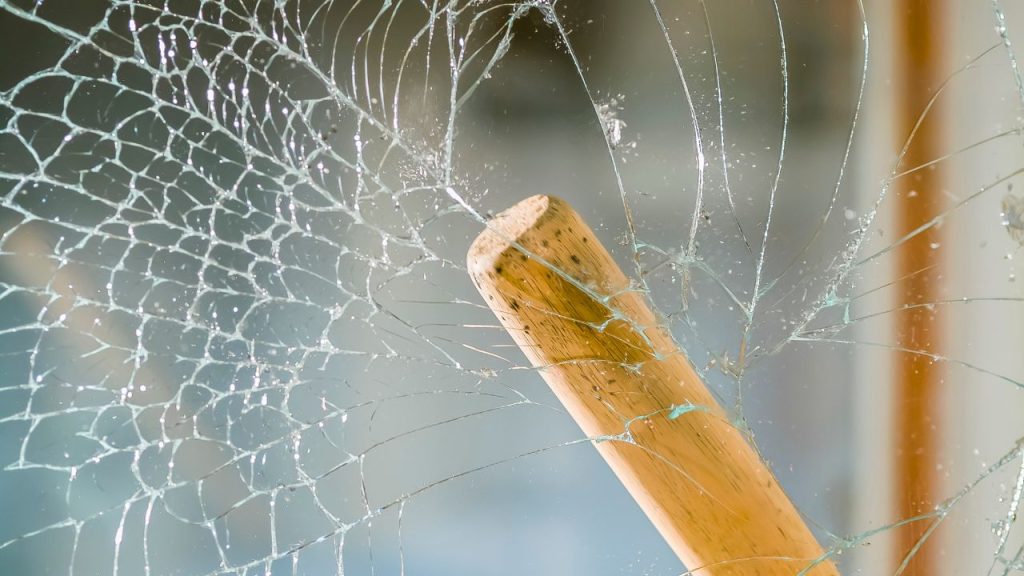 How To Repair Cracked Window Glass At Home