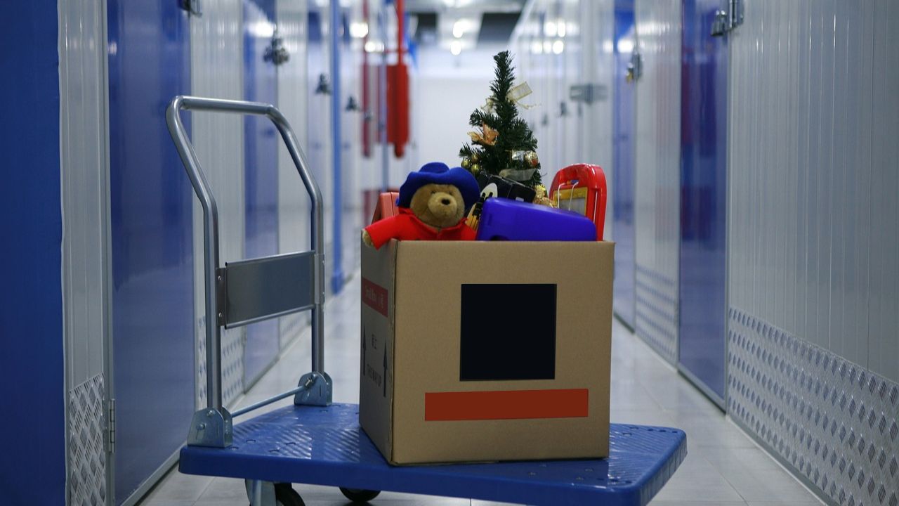Why Self Storage is a Good Way to Store Extra Items