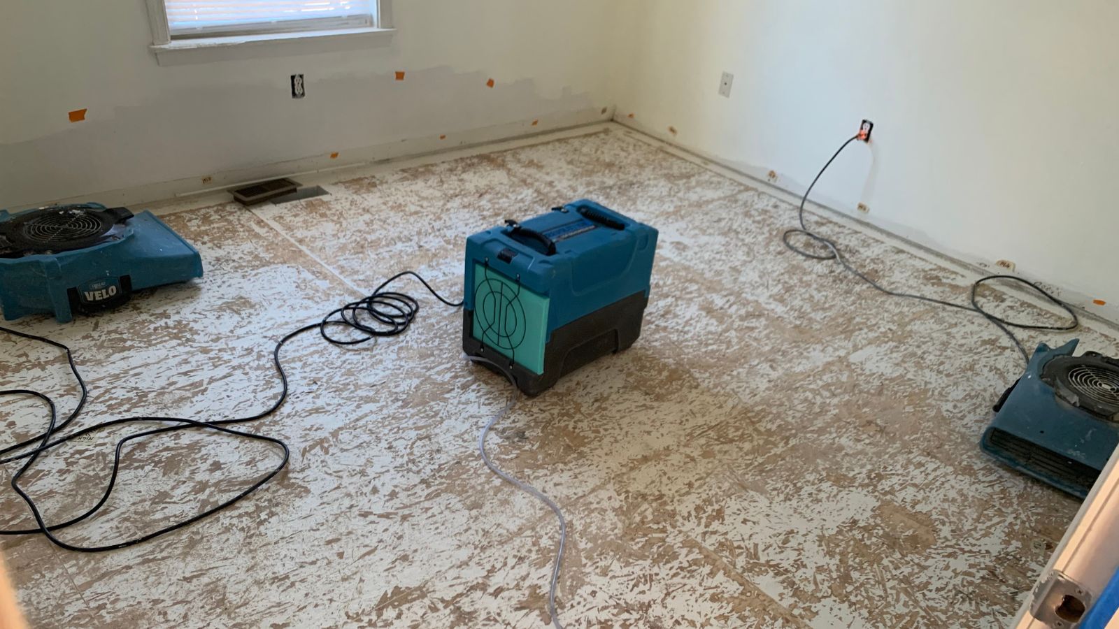 How to Clean Subfloor Before Carpet
