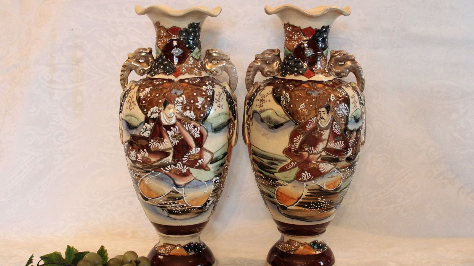 How to Identify Antique Japanese Vase