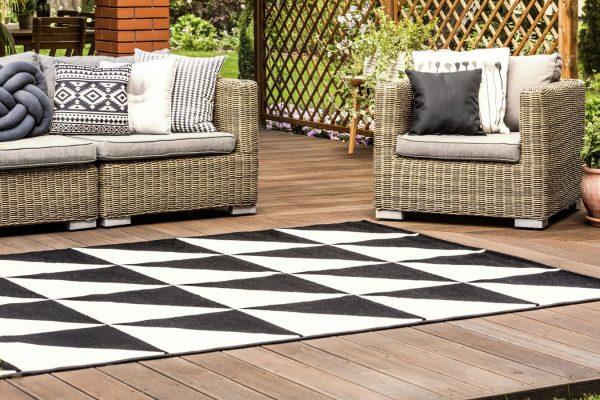 The Best Color For Outdoor Rugs