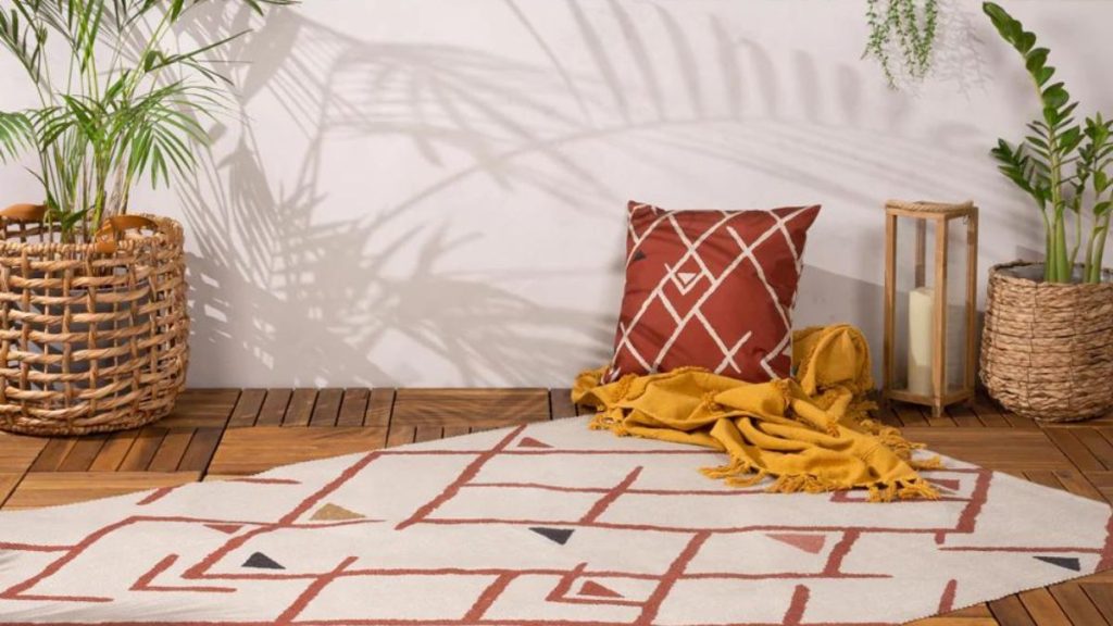Why Outdoor Rugs Are A Must-Have For Any Backyard