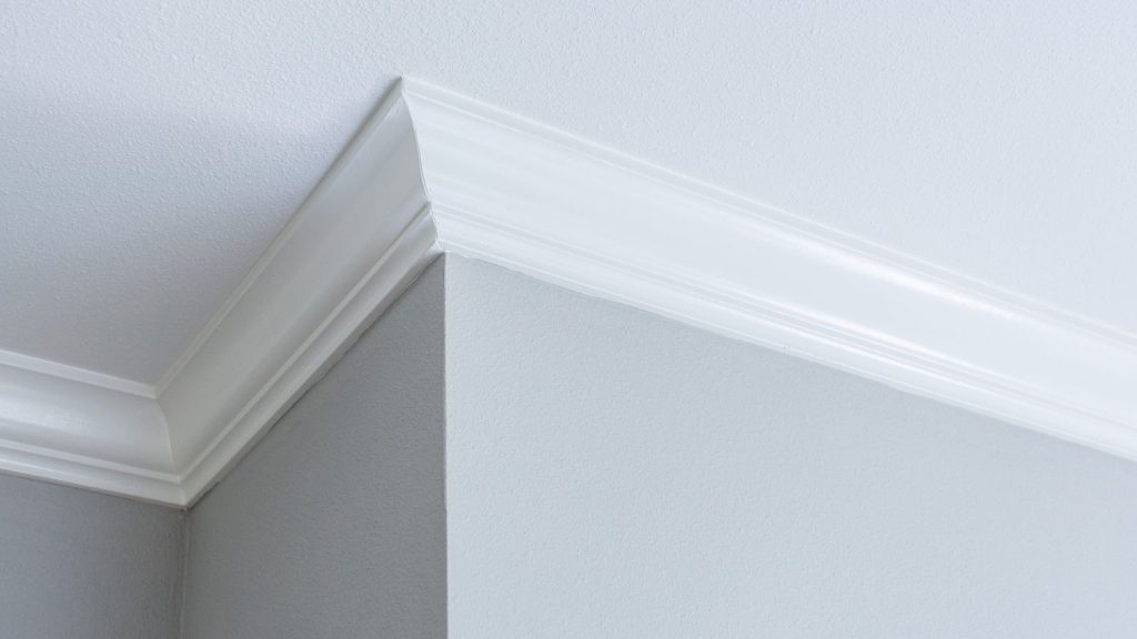 Enhancing your home's interior with crown molding
